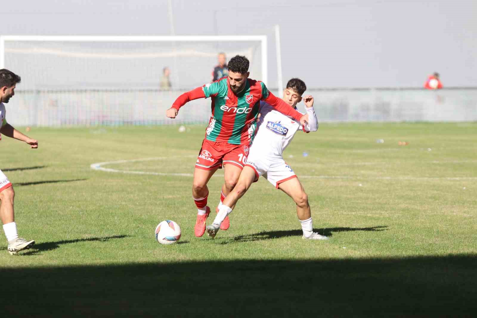 TFF 3. Lig: Karşıyaka: 2 - Kahramanmaraşspor: 2
