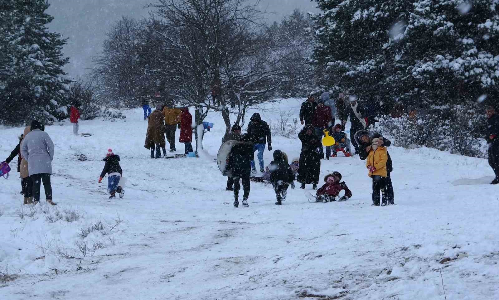 Kütahyalıların kayak keyfi
