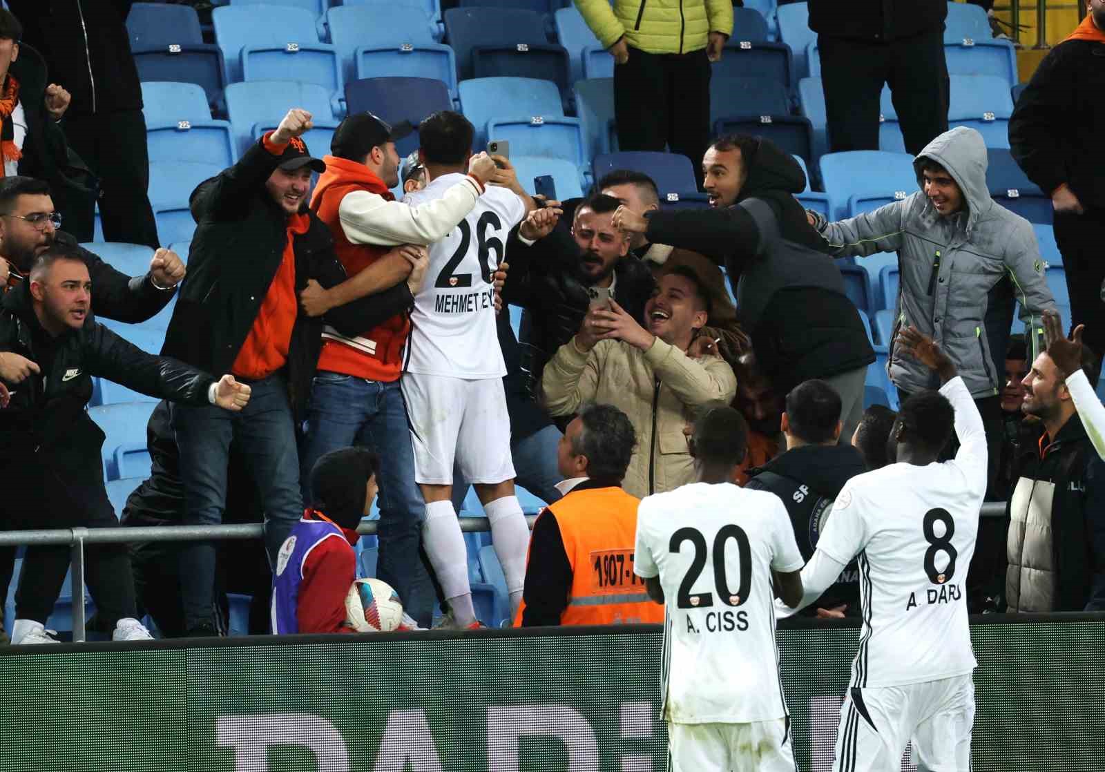 Trendyol 1. Lig: Adanaspor: 1 - Sakaryaspor: 1 (Maç sonucu)
