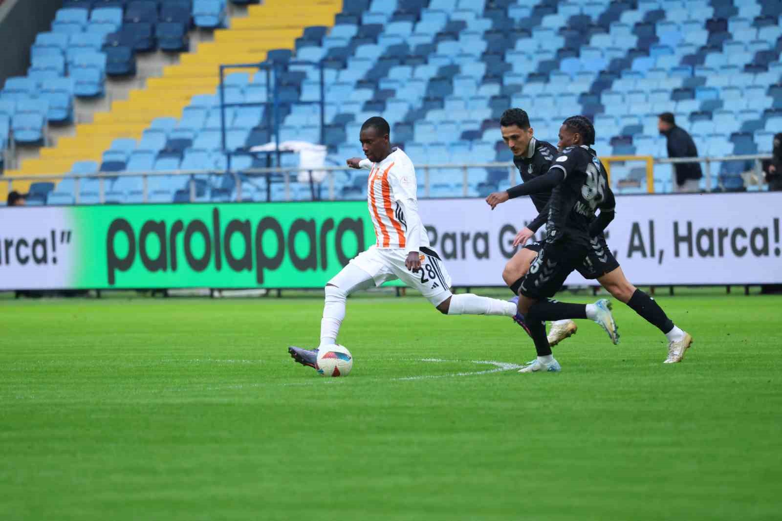 Trendyol 1. Lig: Adanaspor: 1 - Sakaryaspor: 1 (Maç sonucu)
