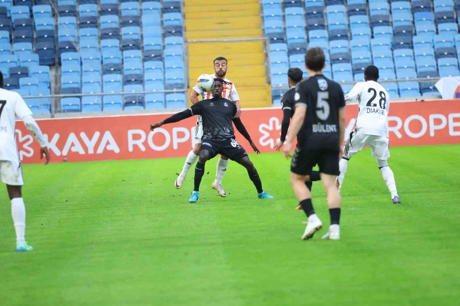 Trendyol 1. Lig: Adanaspor: 1 - Sakaryaspor: 1 (Maç sonucu)
