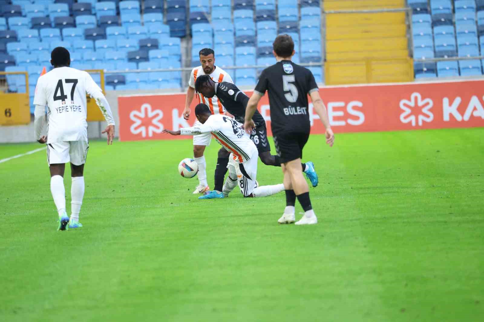 Trendyol 1. Lig: Adanaspor: 1 - Sakaryaspor: 1 (Maç sonucu)
