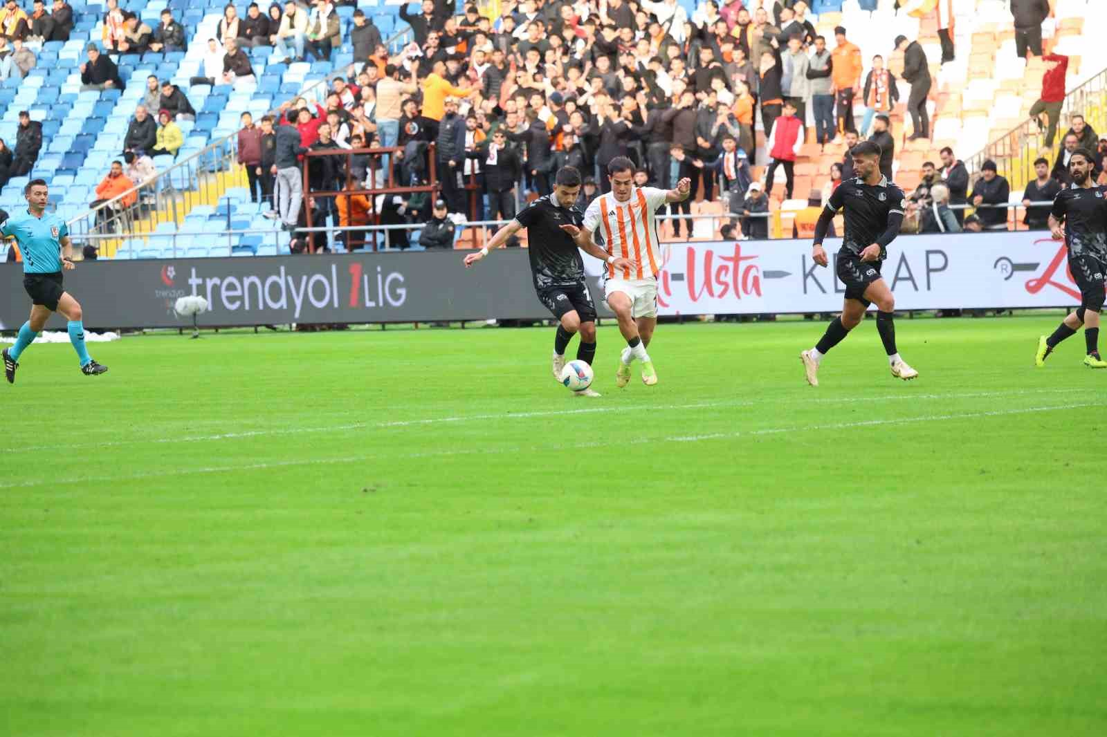 Trendyol 1. Lig: Adanaspor: 1 - Sakaryaspor: 1 (Maç sonucu)
