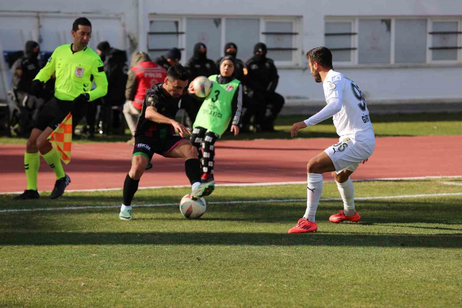 TFF 2. Lig: Isparta 32 Spor: 4 - Beykoz Anadoluspor: 1
