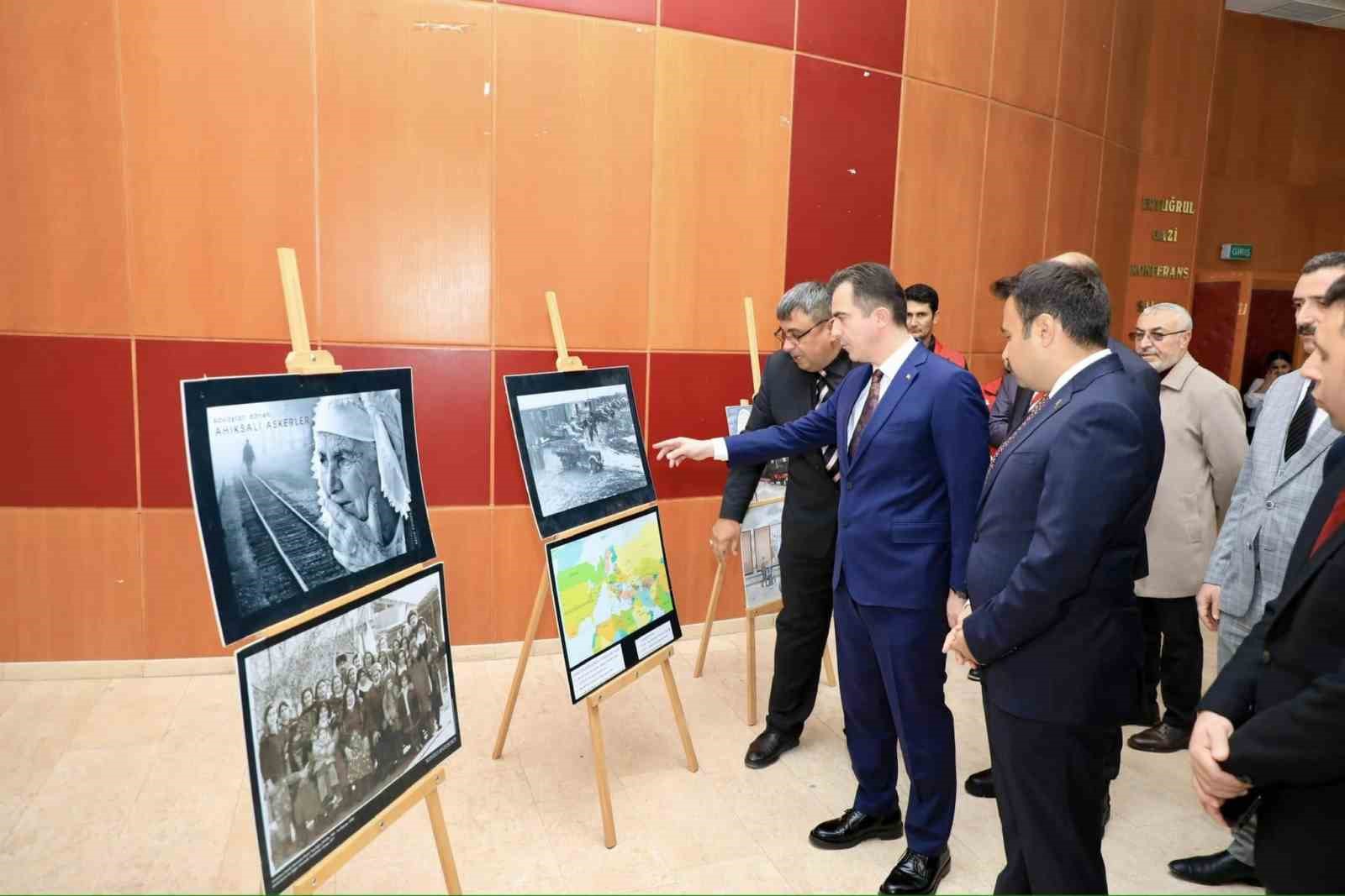 Ahlat’ta Ahıska Türkleri’nin sürgün edilişinin 80. yılı nedeniyle anma programı düzenlendi
