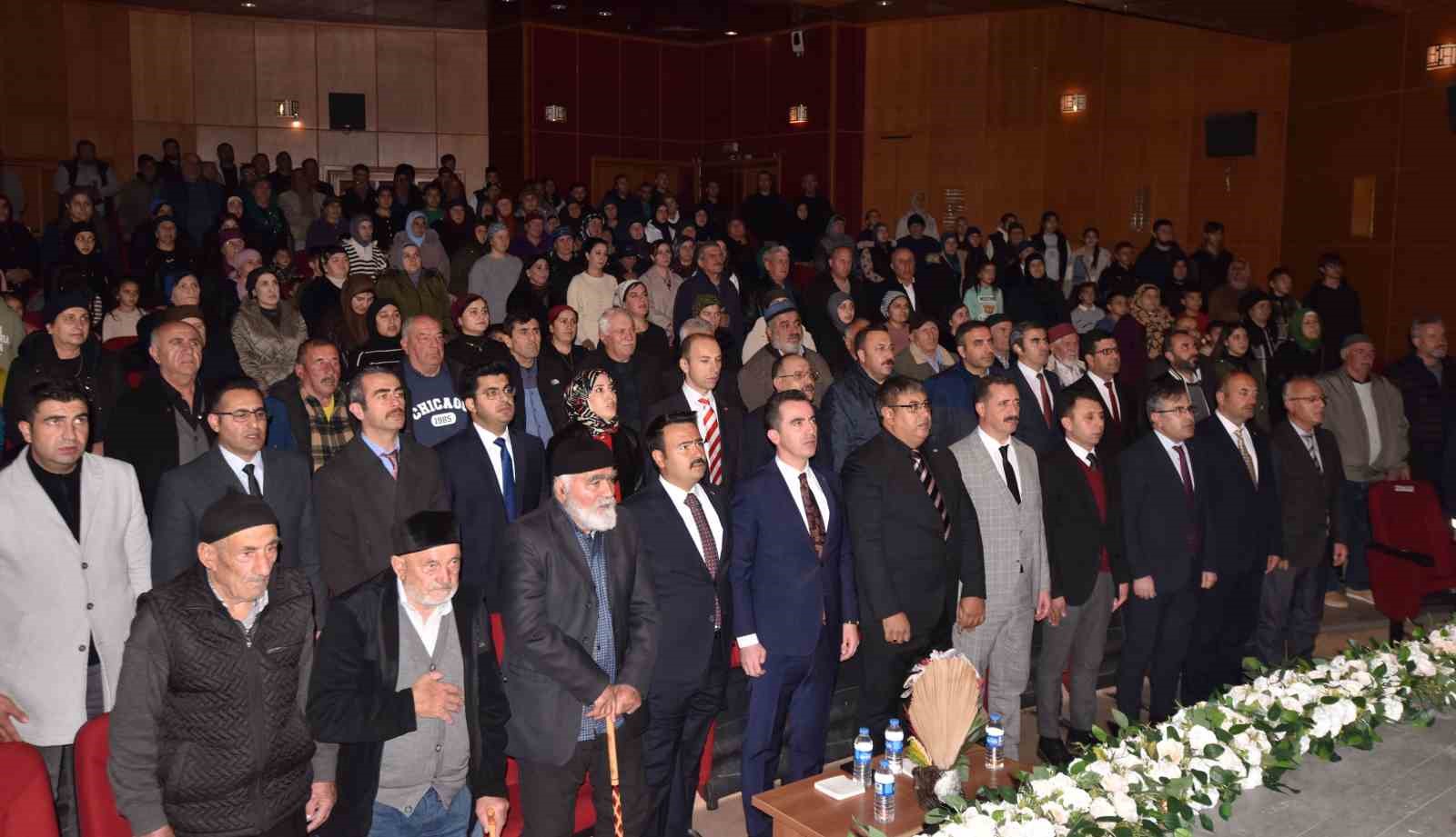 Ahlat’ta Ahıska Türkleri’nin sürgün edilişinin 80. yılı nedeniyle anma programı düzenlendi
