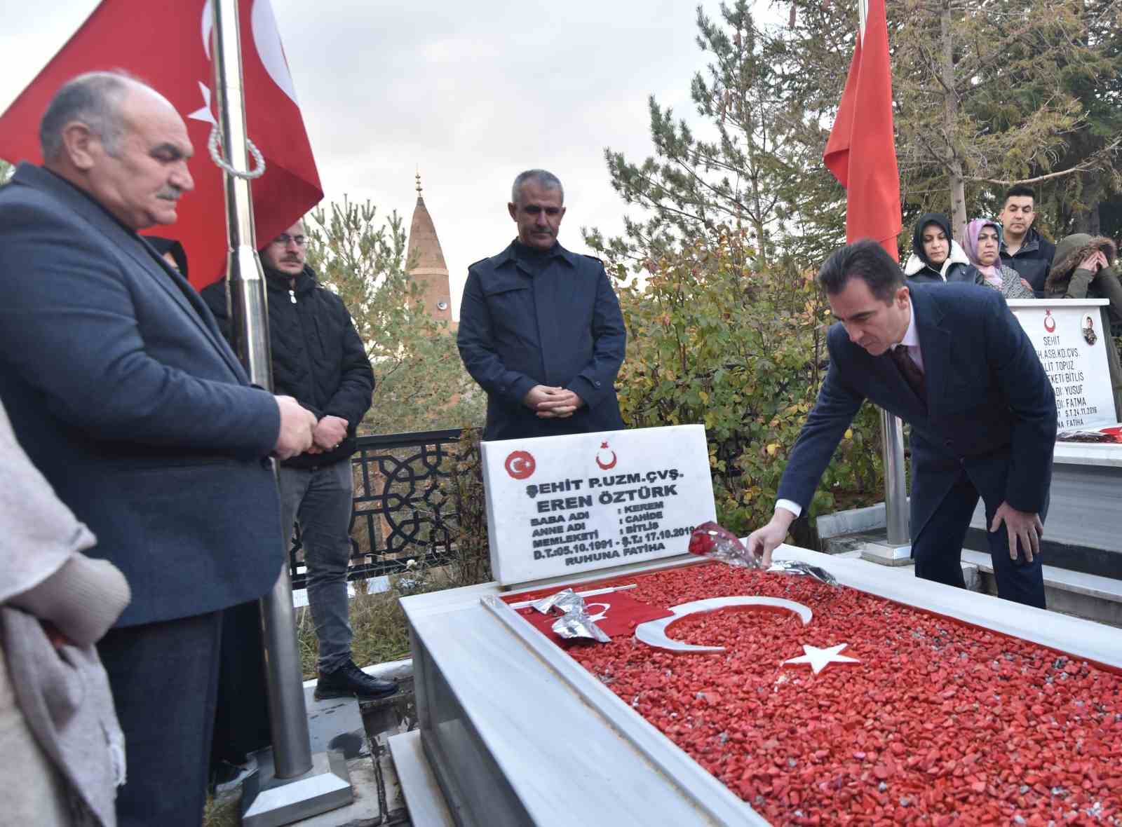 Ahlatlı şehitler anıldı
