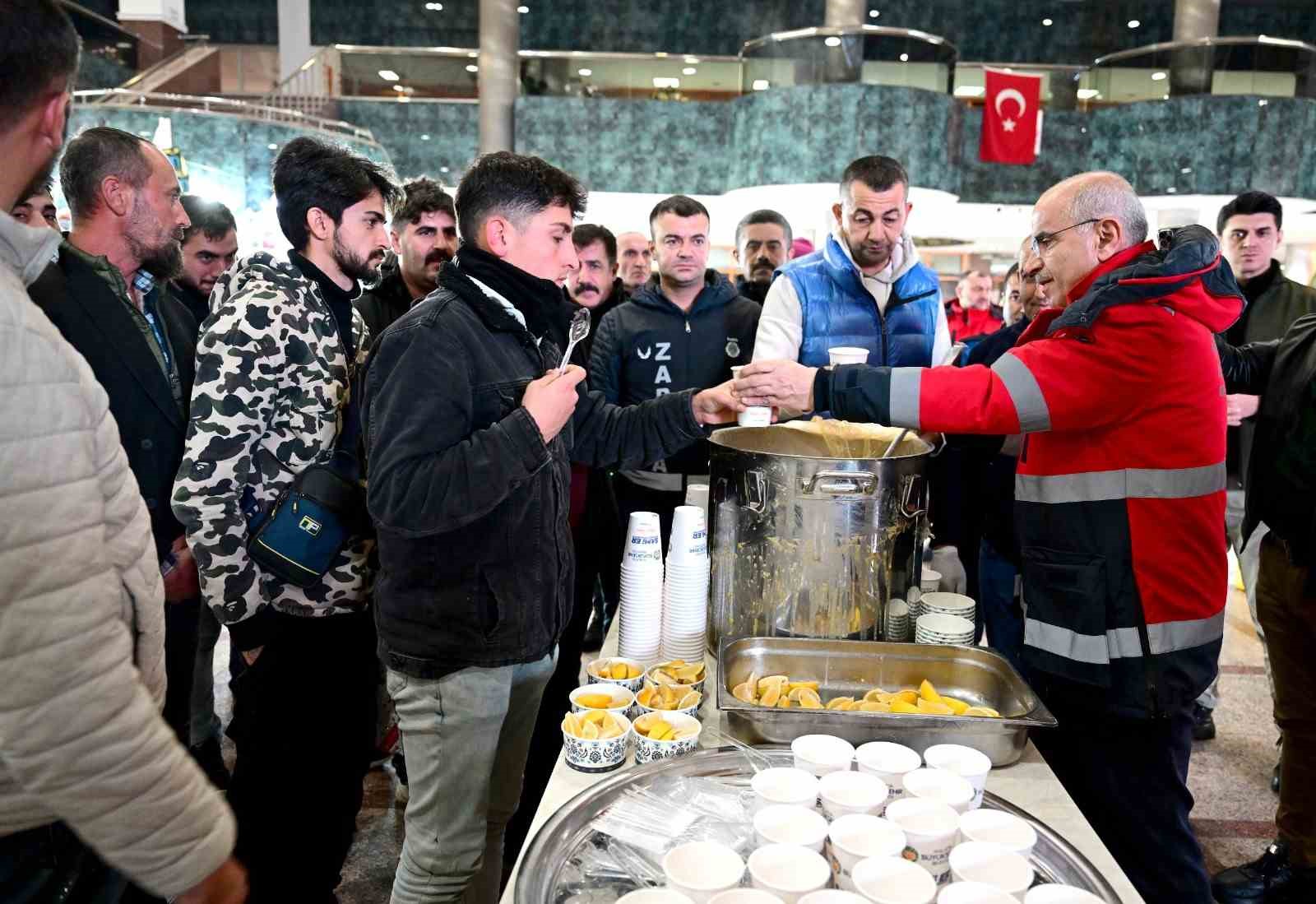 Malatya Büyükşehir Belediyesi’nin karla mücadele çalışmaları sürüyor
