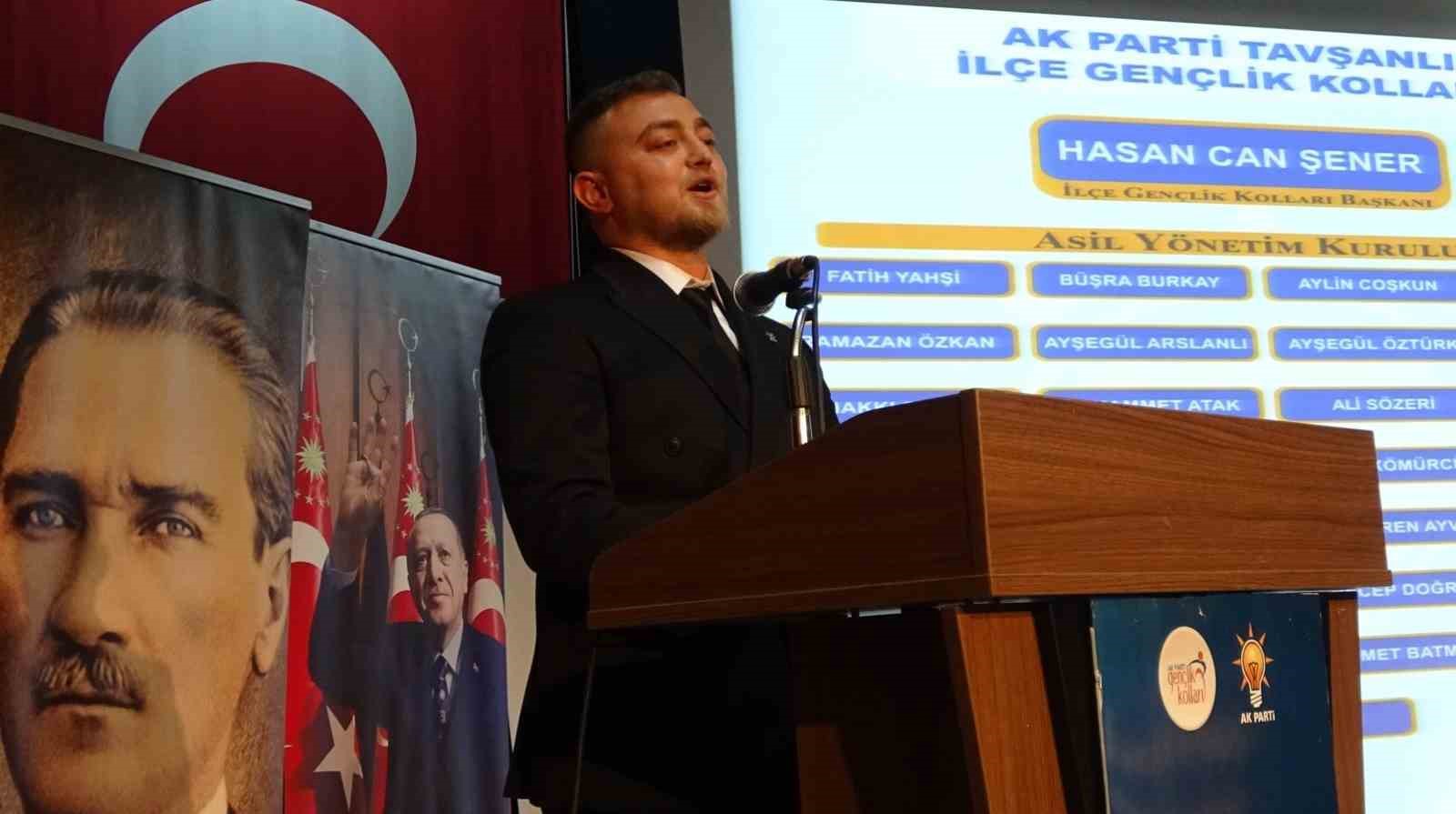 AK Parti Tavşanlı İlçe Gençlik Kolları Başkanlığı’nda kongre heyecanı
