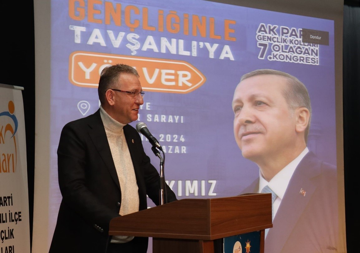 AK Parti Tavşanlı İlçe Gençlik Kolları Başkanlığı’nda kongre heyecanı
