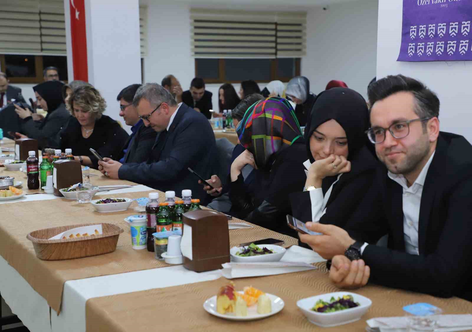 Vakıf Okulları Öğretmenleri, 24 Kasım’da bir araya geldi
