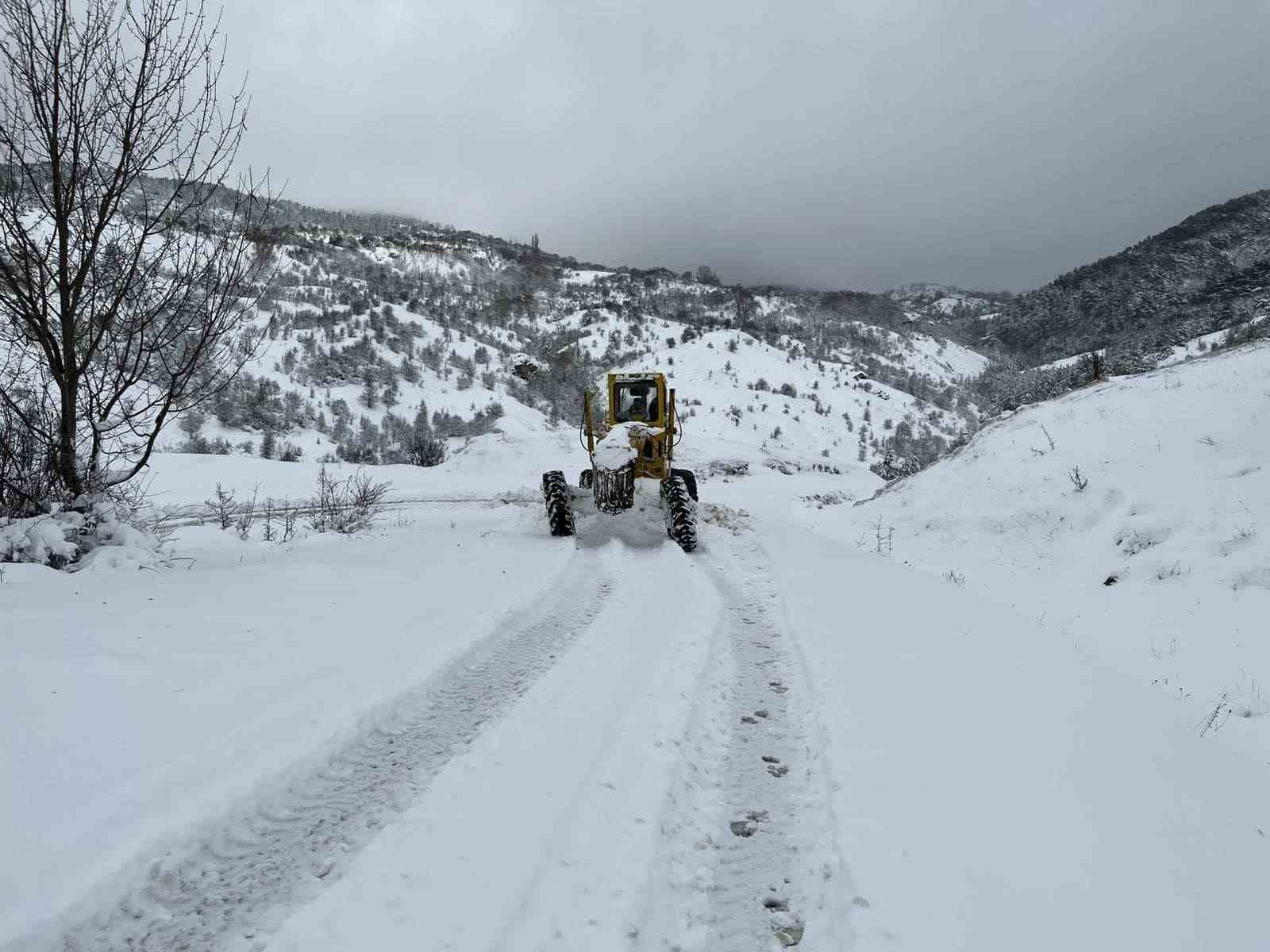 Karabük’te 182 köy yolu ulaşıma kapandı
