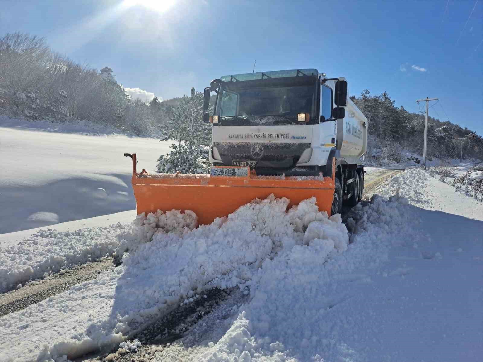 Kar sebebiyle kapanan grup yollarının tamamı açıldı
