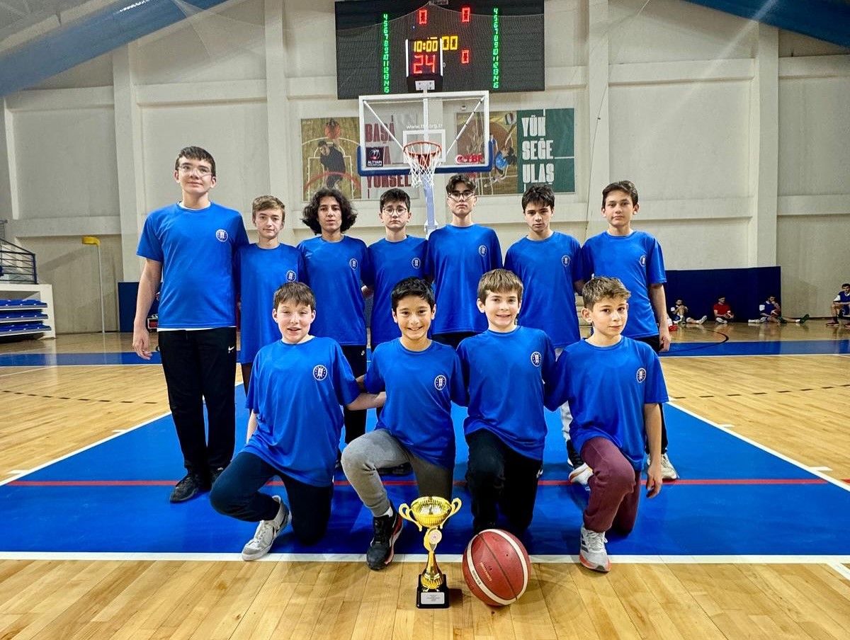 Kütahya Belediyespor U14 Erkek Basketbol Takımı il şampiyonu oldu
