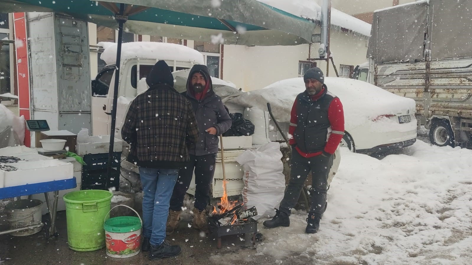 Erzurum kara teslim oldu
