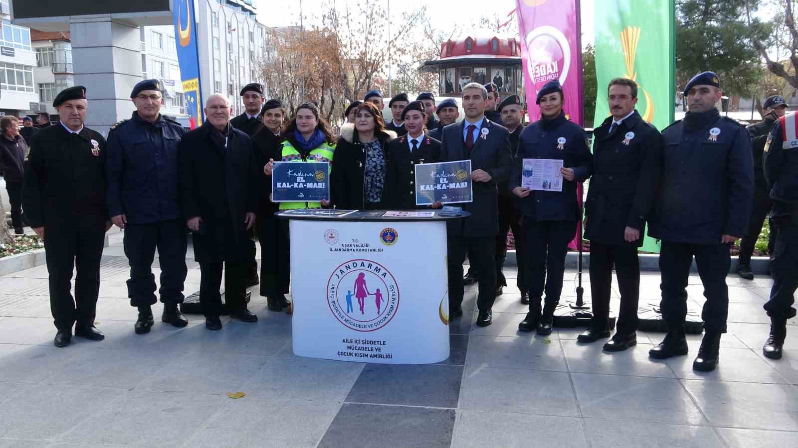 Uşak’ta kadına yönelik şiddete karşı farkındalık etkinliği düzenlendi
