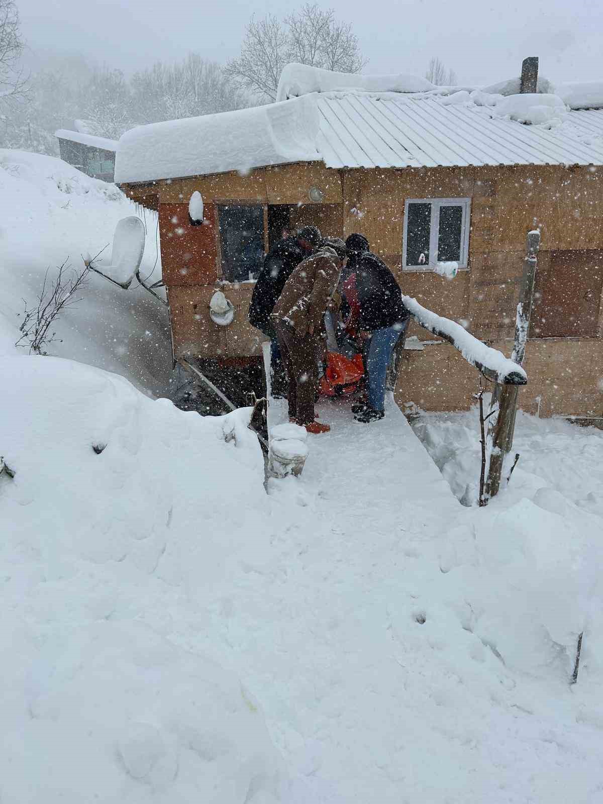 Karda KOAH hastasına böyle ulaşıldı
