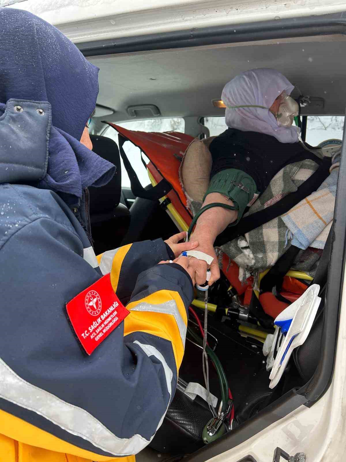 Karda KOAH hastasına böyle ulaşıldı
