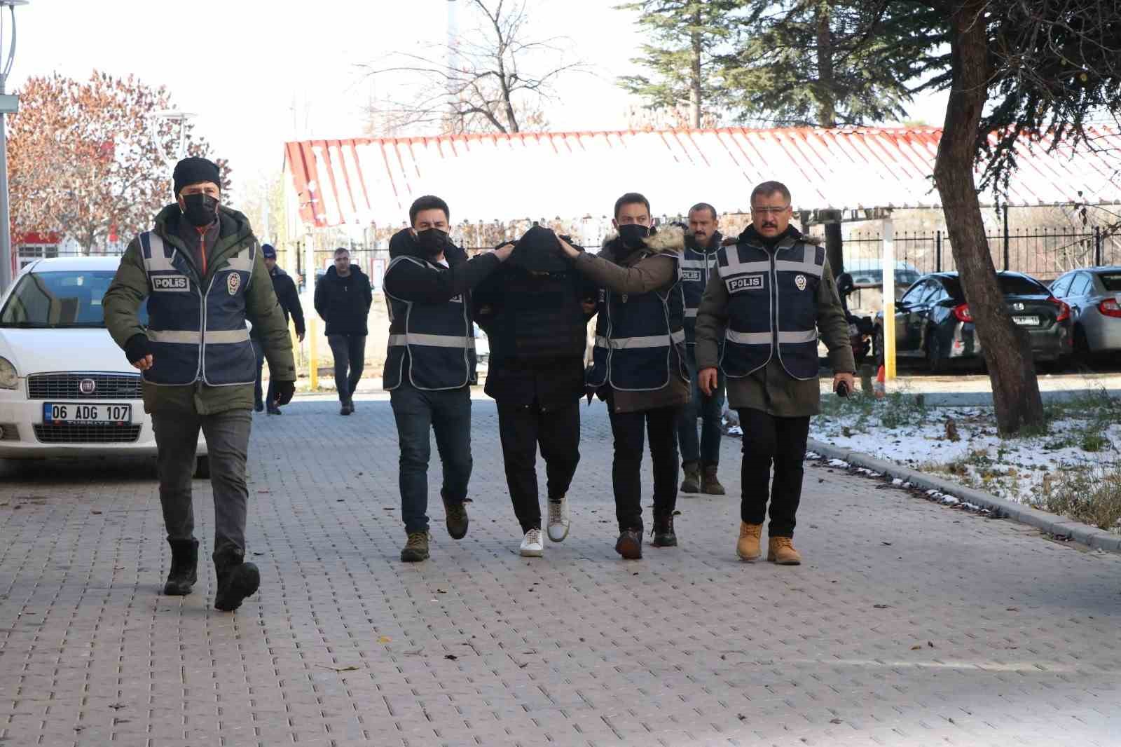 Niğde’deki çifte cinayetin şüphelileri tutuklandı
