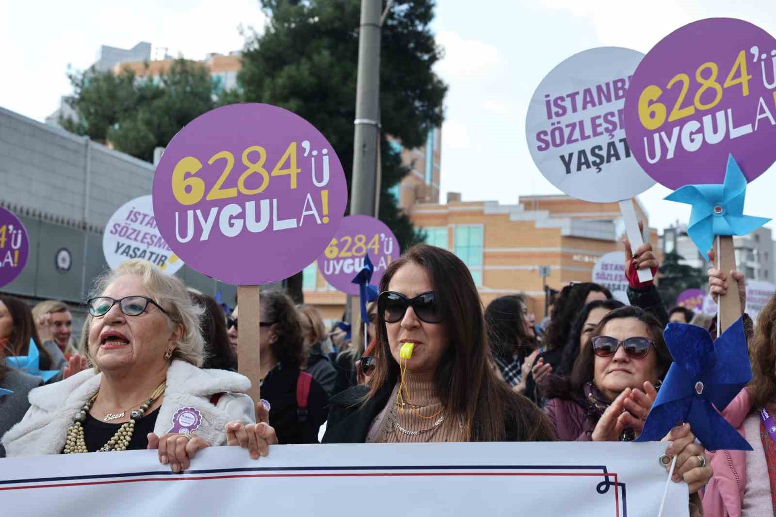 Nilüferli kadınlardan şiddete karşı tek ses
