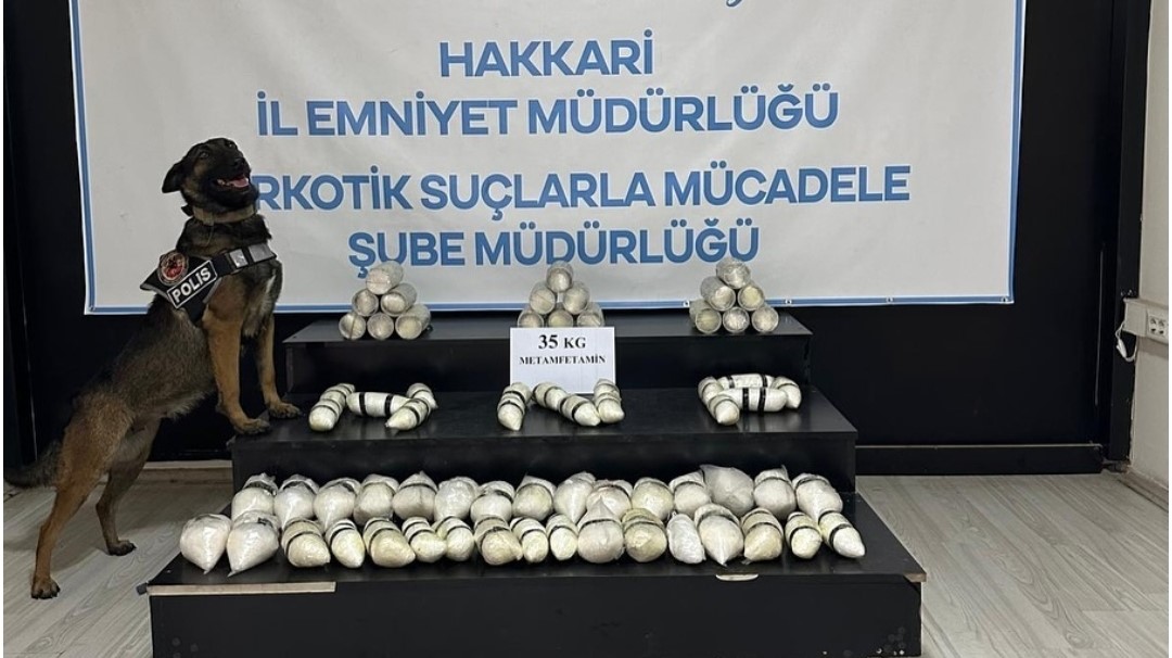 Hakkari’de 35 kilo metamfetamin ele geçirildi
