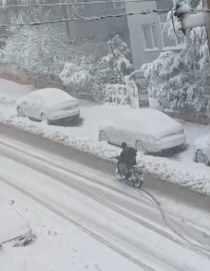 Elbistan’da kar çilesine, vatandaş tepkisi
