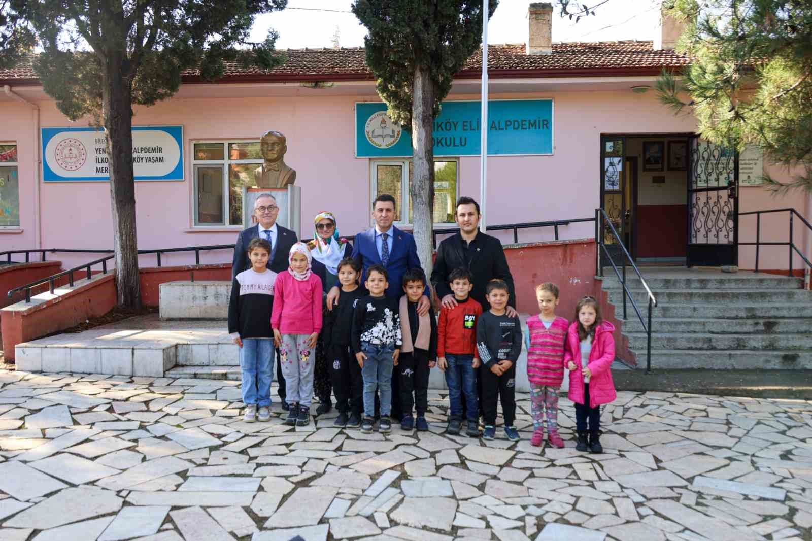 Elif Alpdemir İlkokulunda mutluluk dolu anlar
