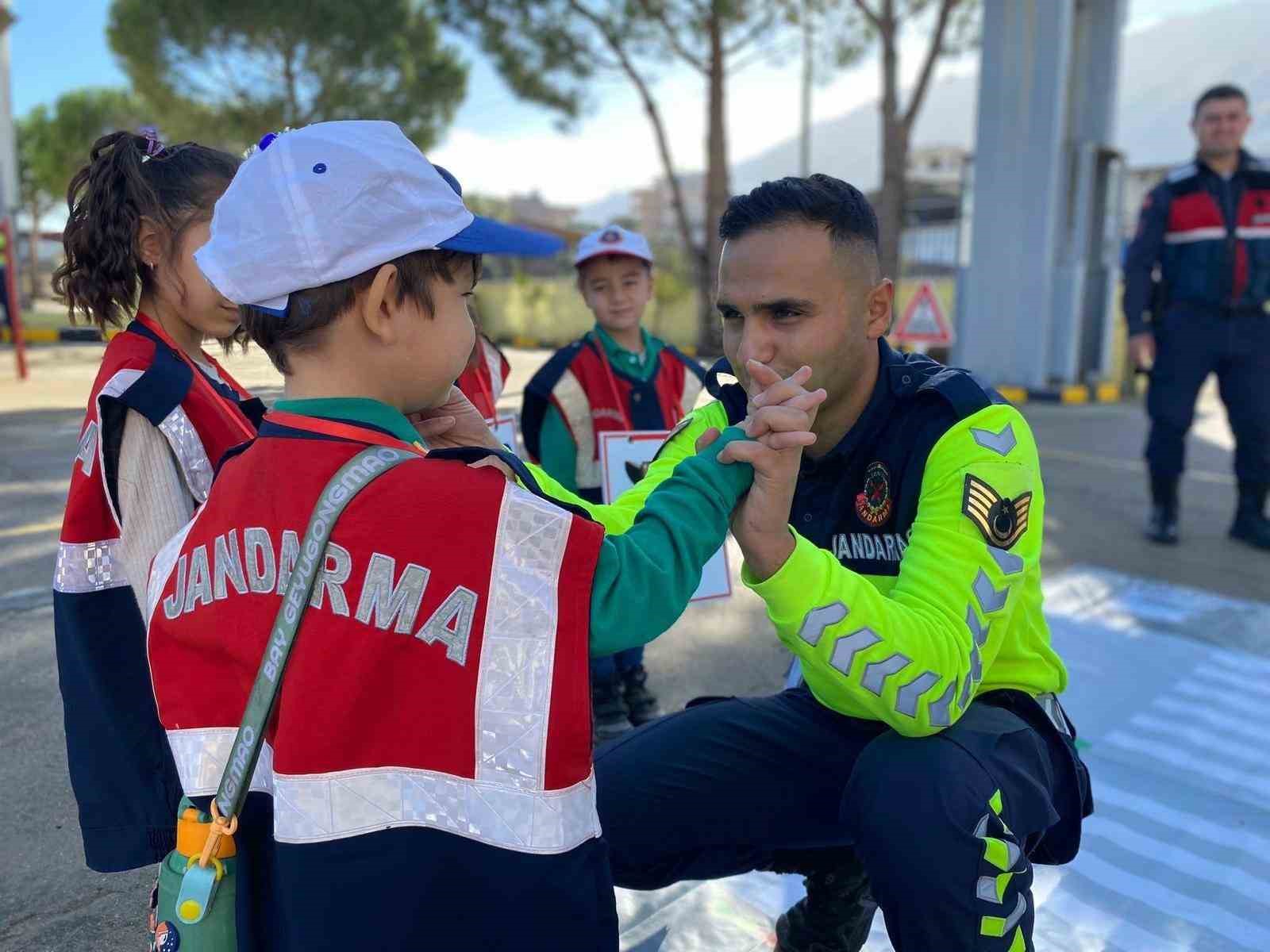 Jandarmadan Çine’de trafik eğitimi
