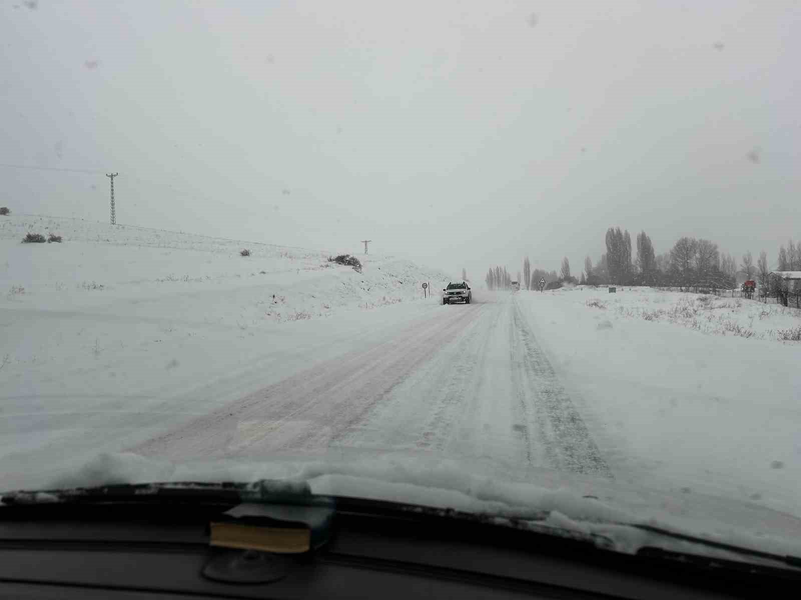 Sivas’ta 645 köy yolu ulaşıma kapandı
