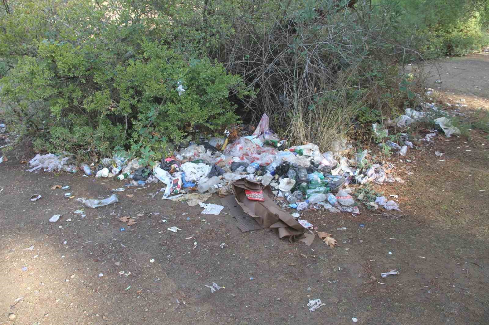 Fethiye’deki mesire alanı çöplüğe döndü
