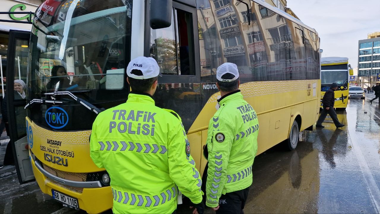 Aksaray’da toplu taşıma araçları denetleniyor
