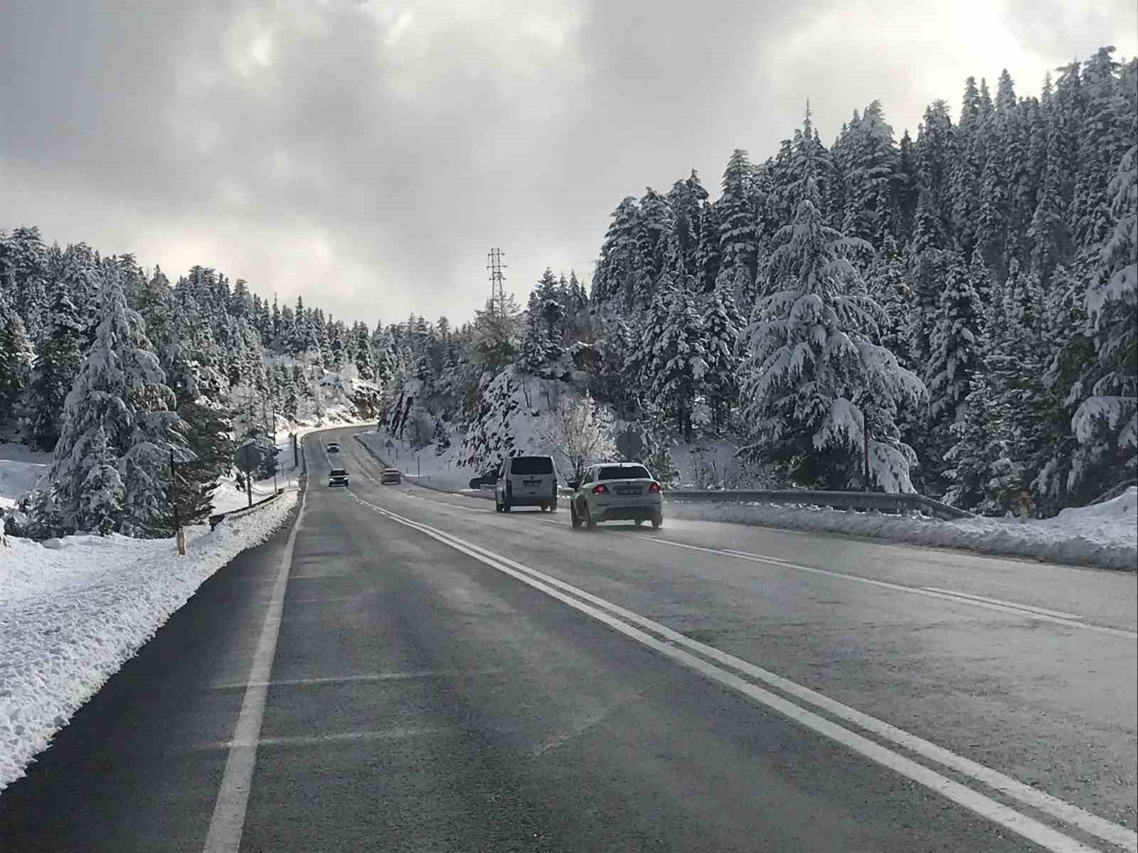 Antalya-Konya karayolu tüm araç trafiğine açıldı
