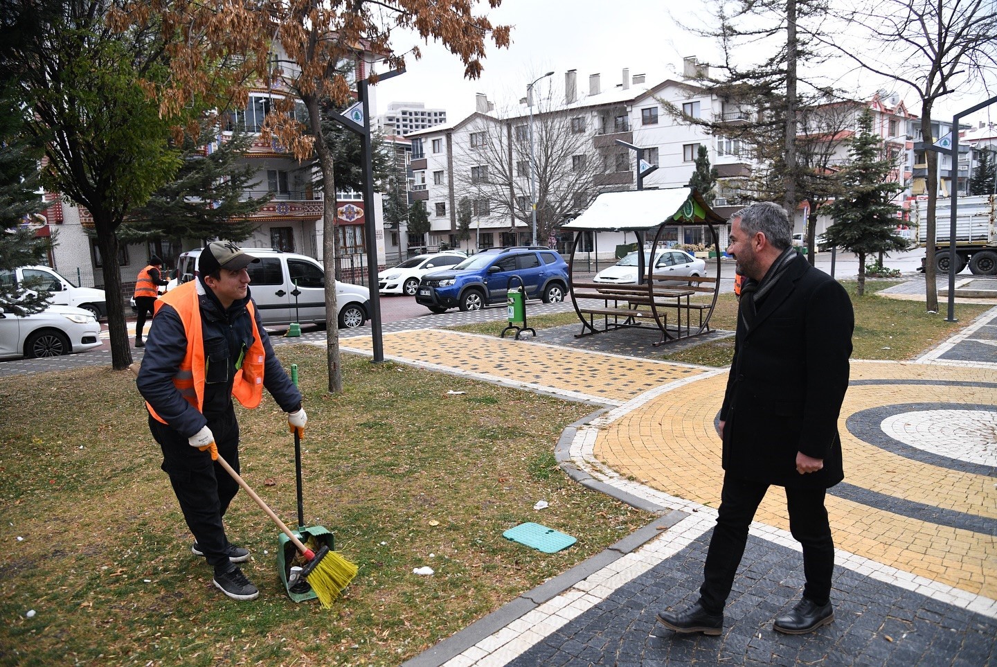 Pursaklar Belediyesi ilçenin temizlik çalışmalarını sürdürüyor
