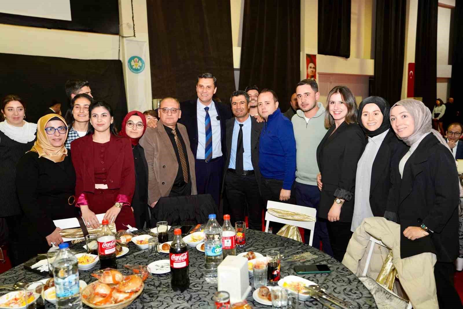 Başkan Zeyrek’ten öğretmenlere maaş müjdesi
