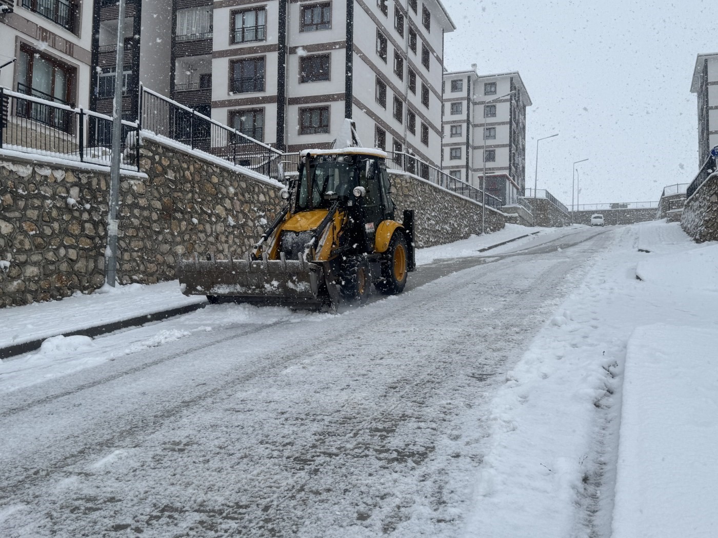 Çorum Belediyesi’nin ‘kar mesaisi’ takdir topladı
