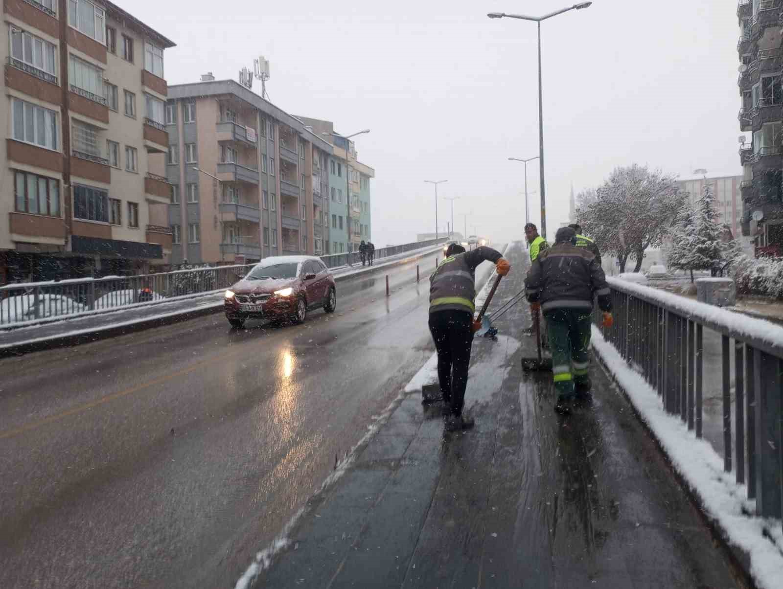 Çorum Belediyesi’nin ‘kar mesaisi’ takdir topladı
