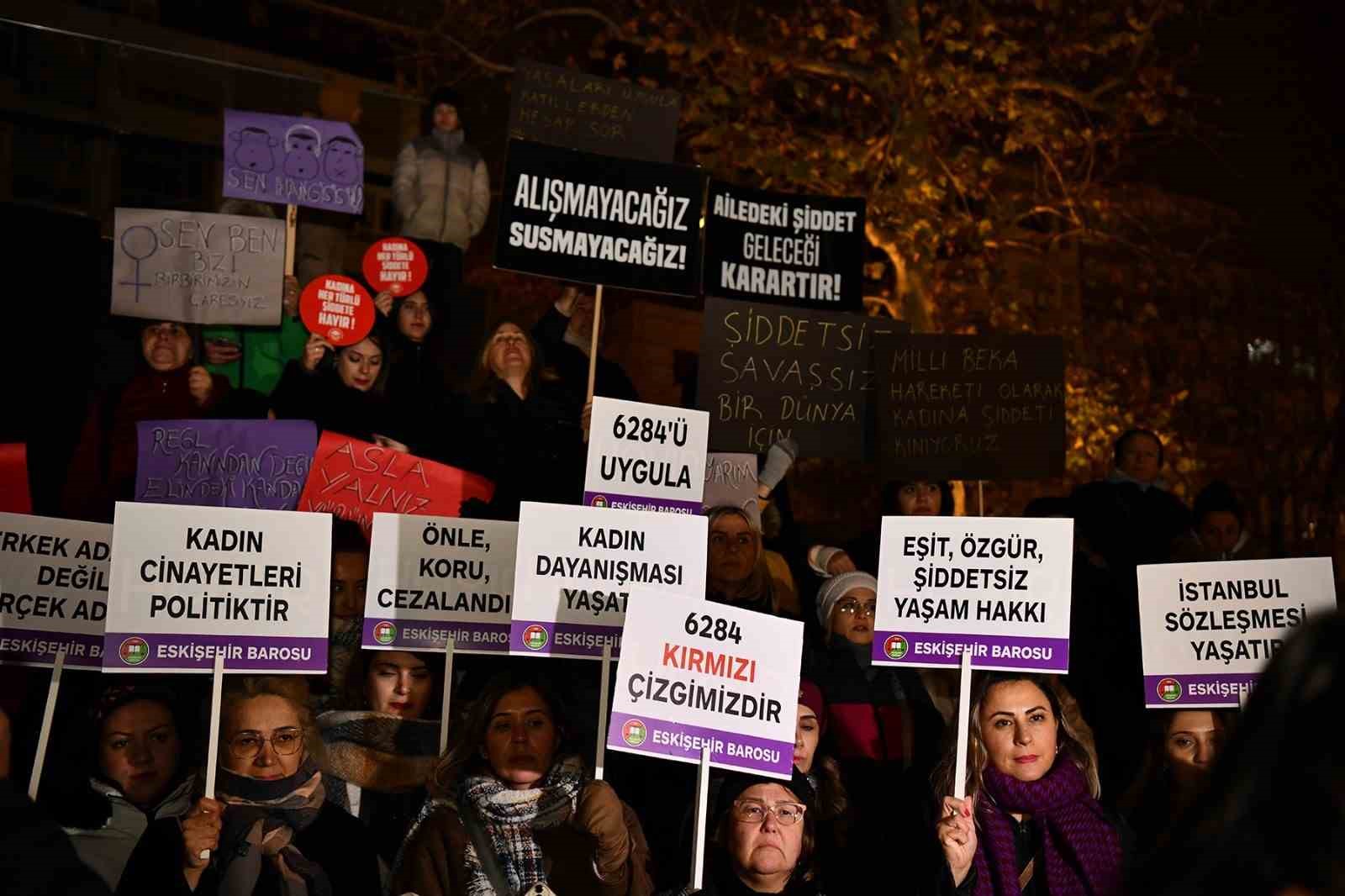 Kadına yönelik şiddete karşı birlik çağrısı, ’Kadına yönelik şiddet kabul edilemez!’
