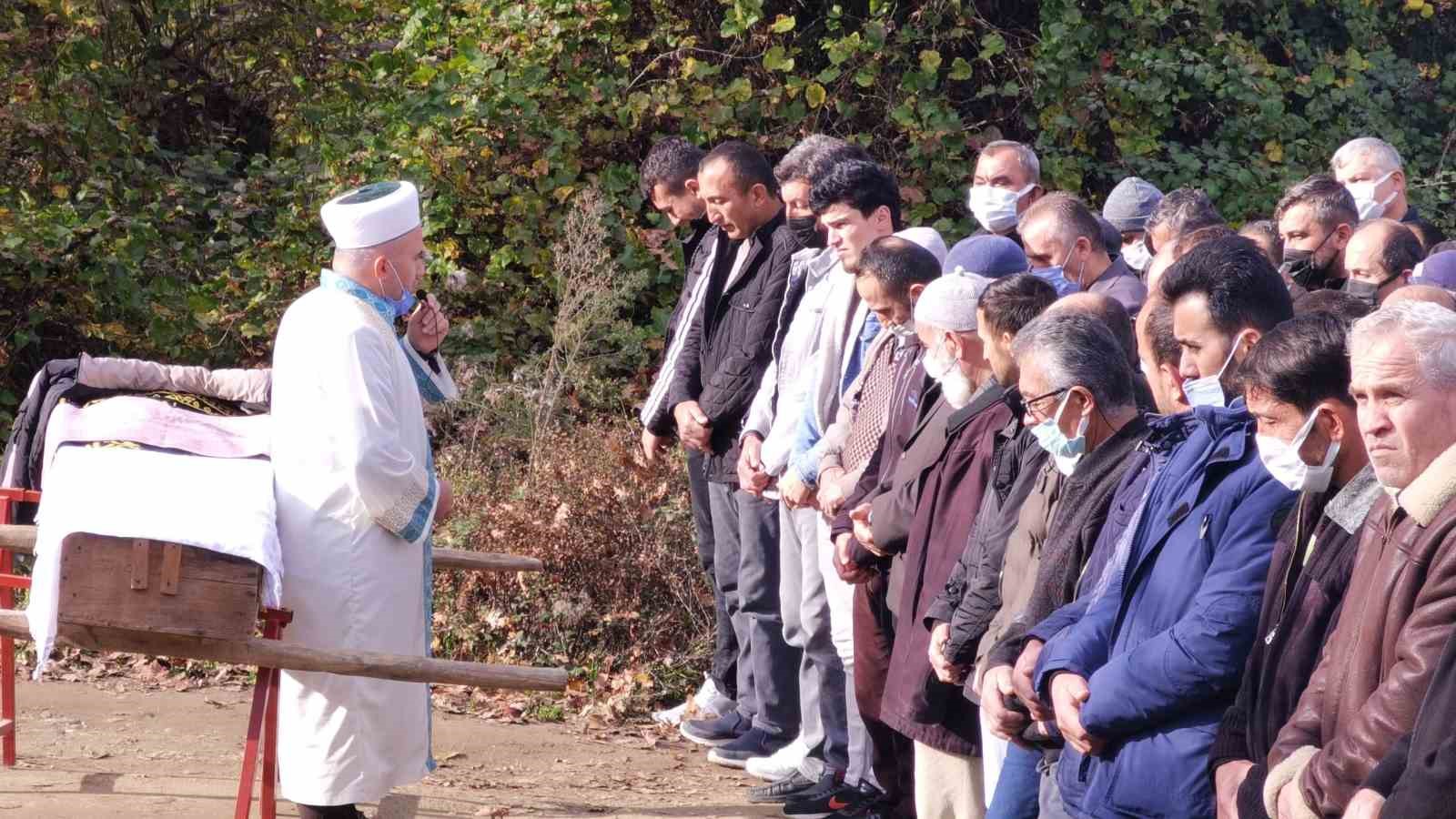 Emekli madencinin başının kesilerek öldürüldüğü olayda 9 sanığa ağırlaştırılmış müebbet talebi
