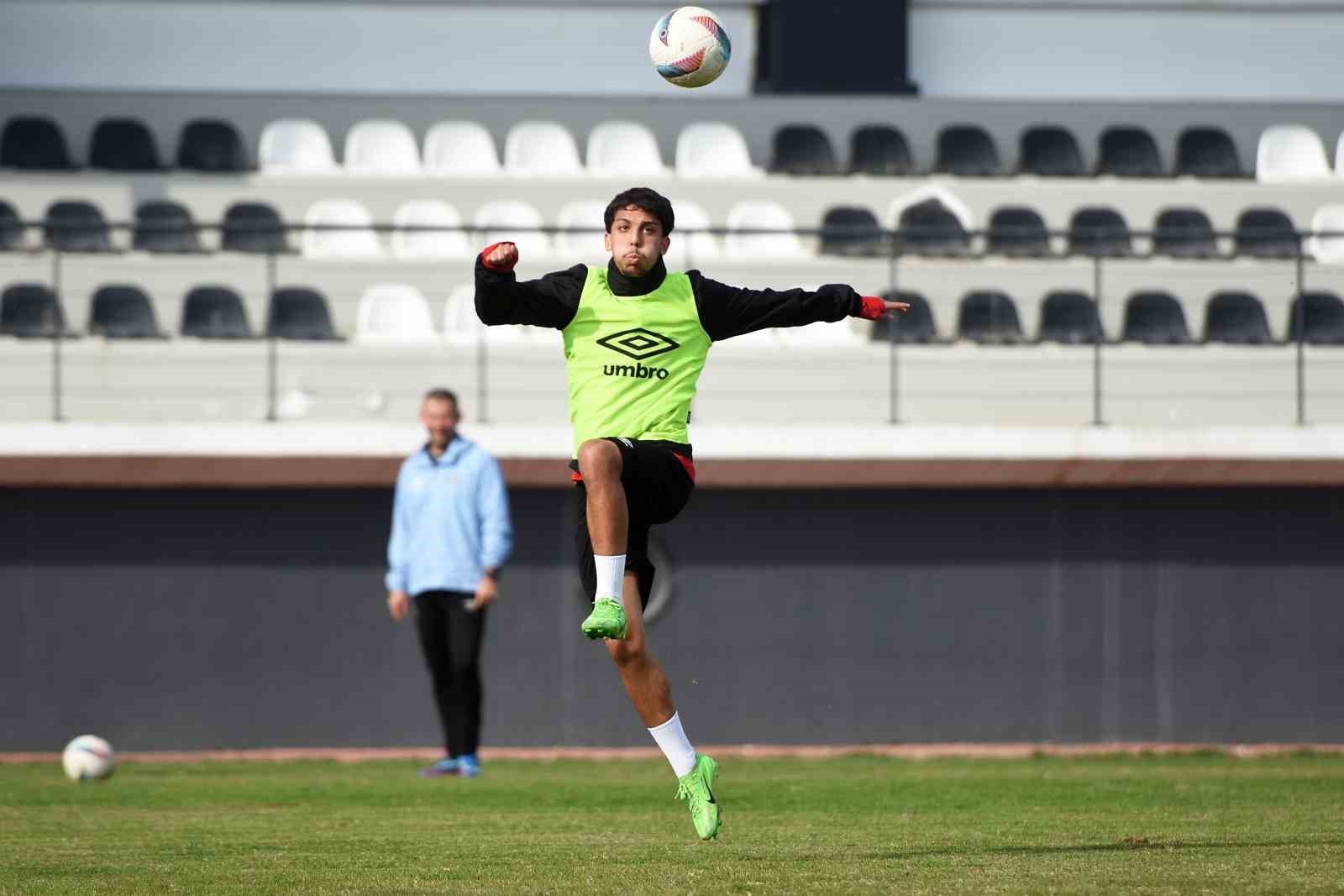 Manisa FK’da Amed maçı hazırlıkları devam ediyor
