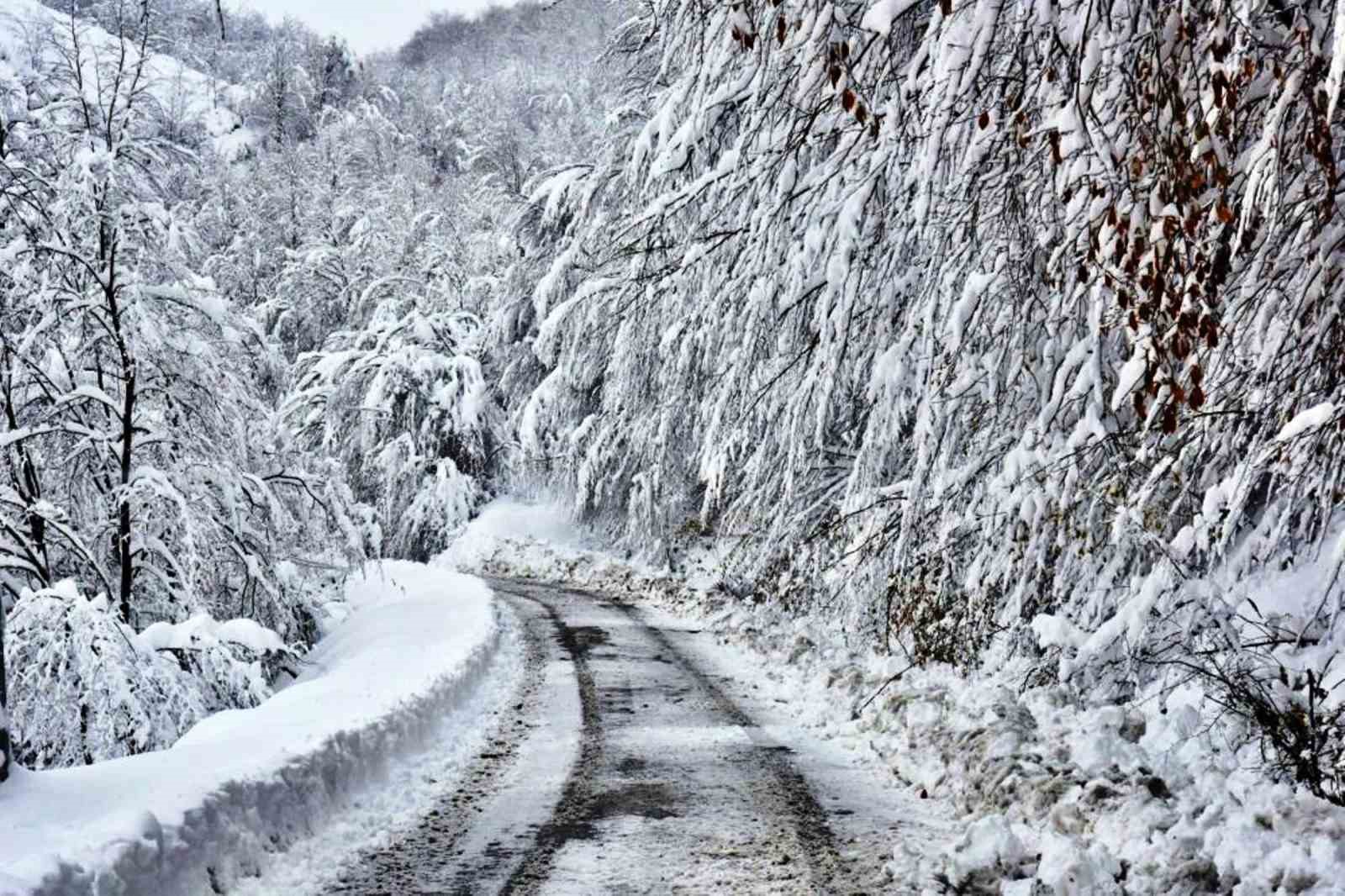 Samsun’da 500’e yakın mahalle yoluna müdahale edildi
