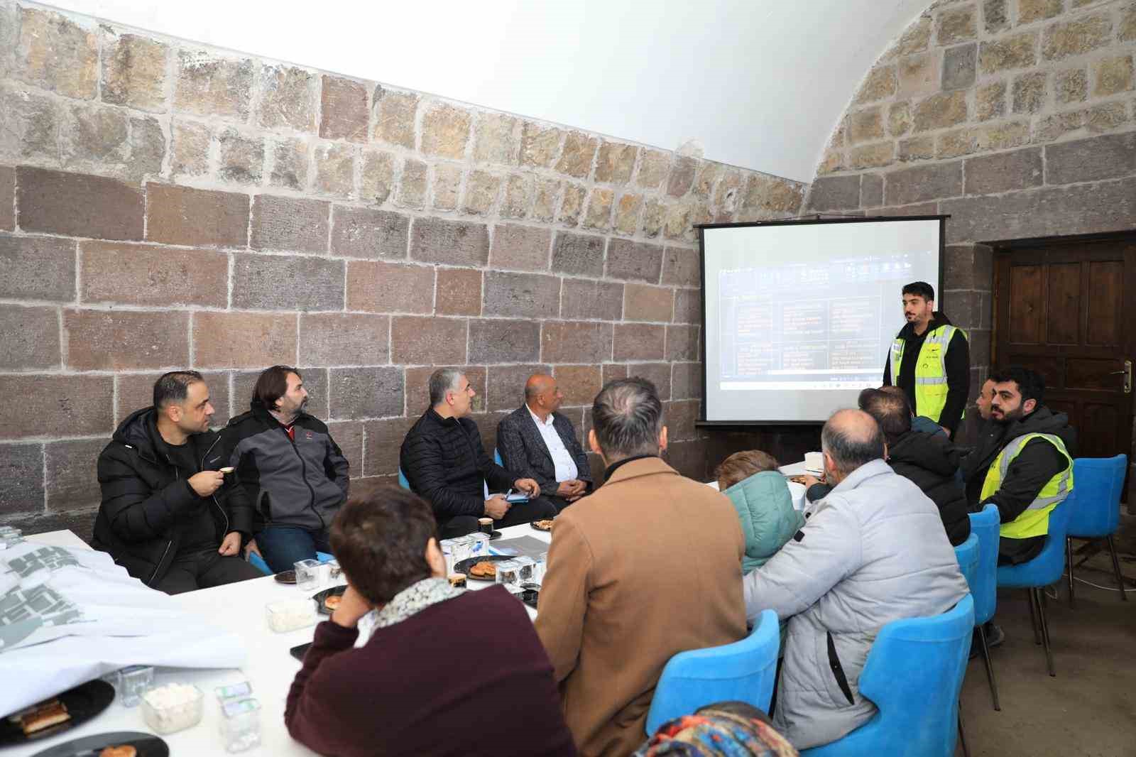 El Aman Hanı restorasyon çalışmaları gözden geçirildi
