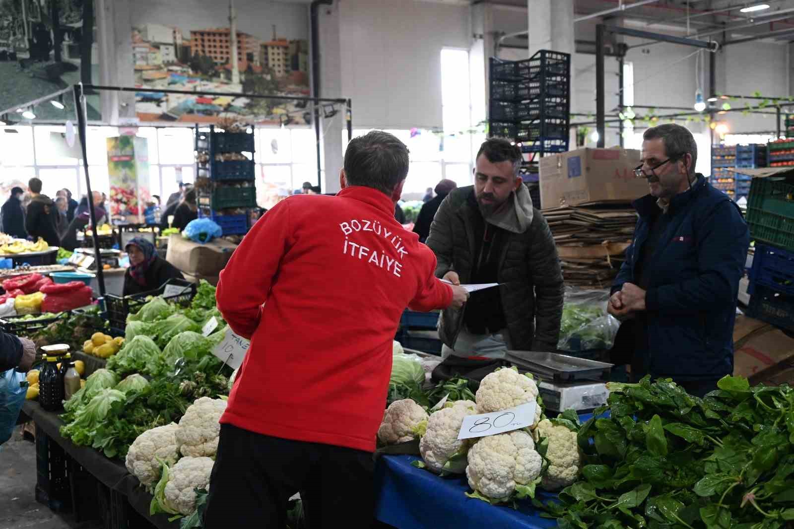 Bozüyük Belediyesi İtfaiyesi vatandaşları karbonmonoksit zehirlenmelerine karşı uyarıyor
