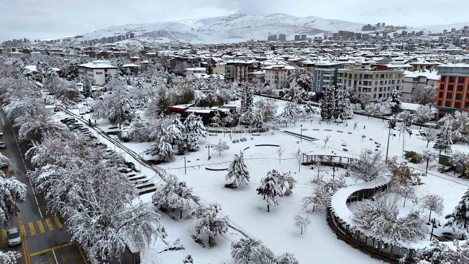 Malatya’da kar yağışı sonrası kış manzaraları
