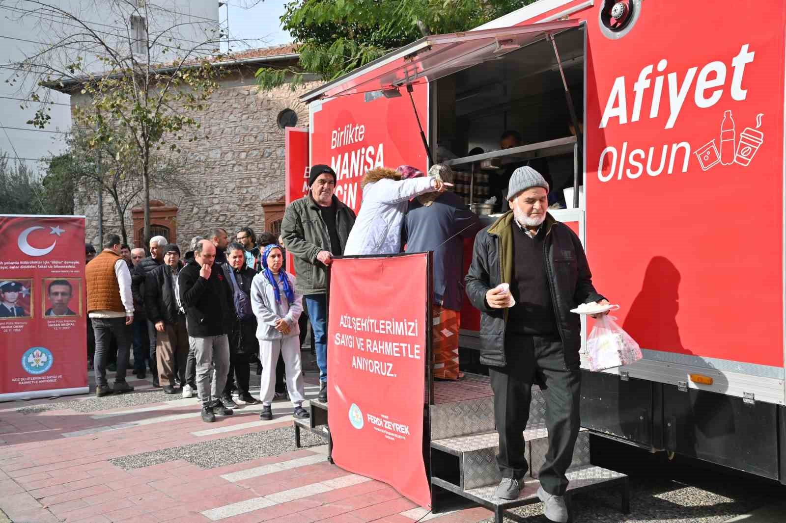 Manisalı Şehitler Hikmet Onan ve Hasan Akoral dualarla anıldı
