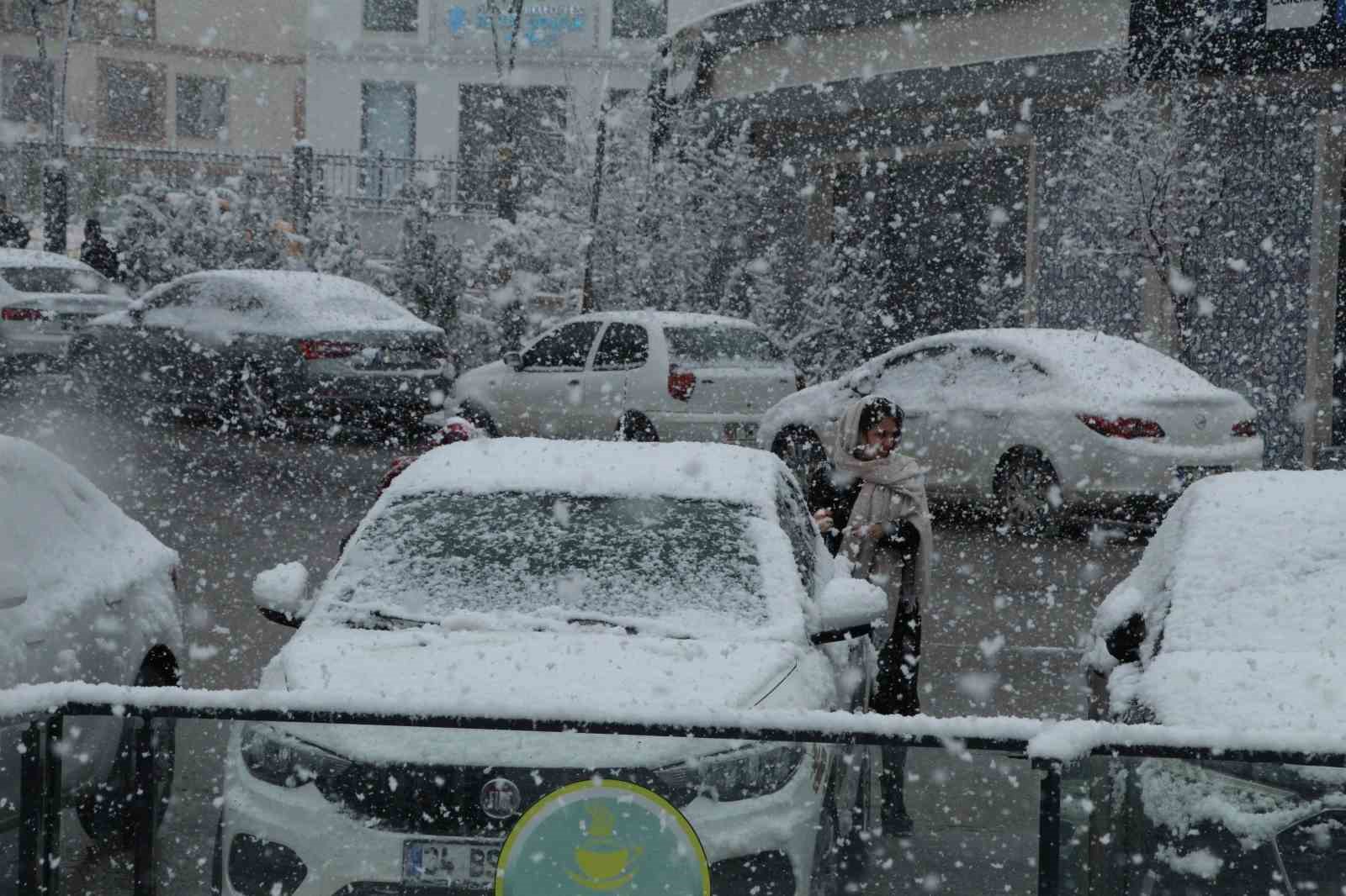 Şırnak beyaza büründü
