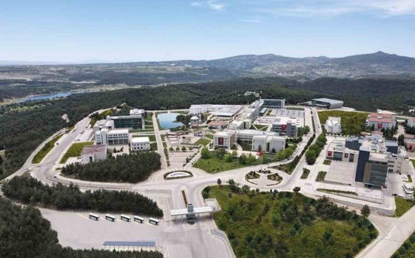 Uşak Üniversitesi’nin ISO 9001:2015 Sertifikası bir kez daha tescillendi
