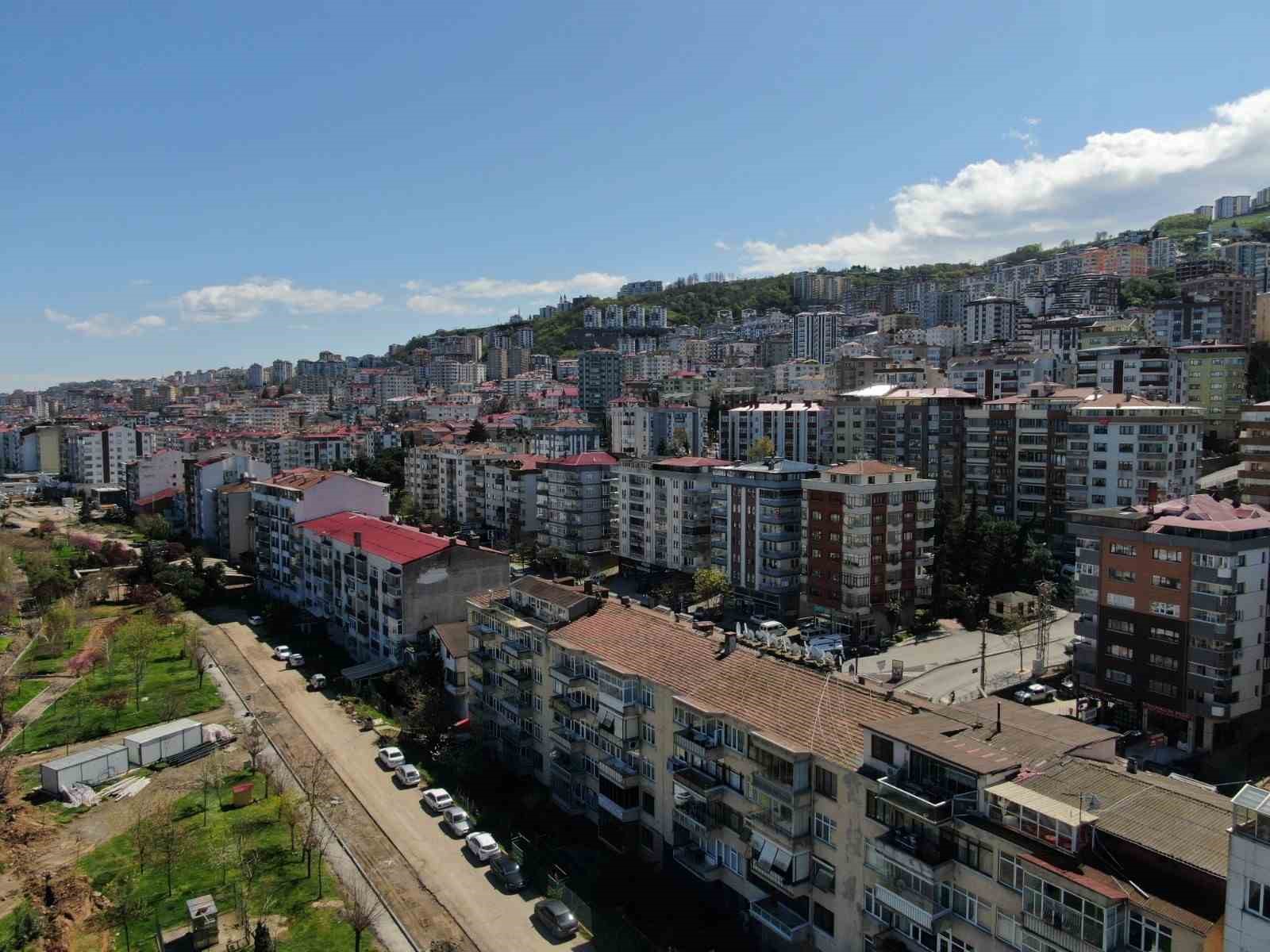 Trabzon’un iki mahallesinde heyelan tehlikesi
