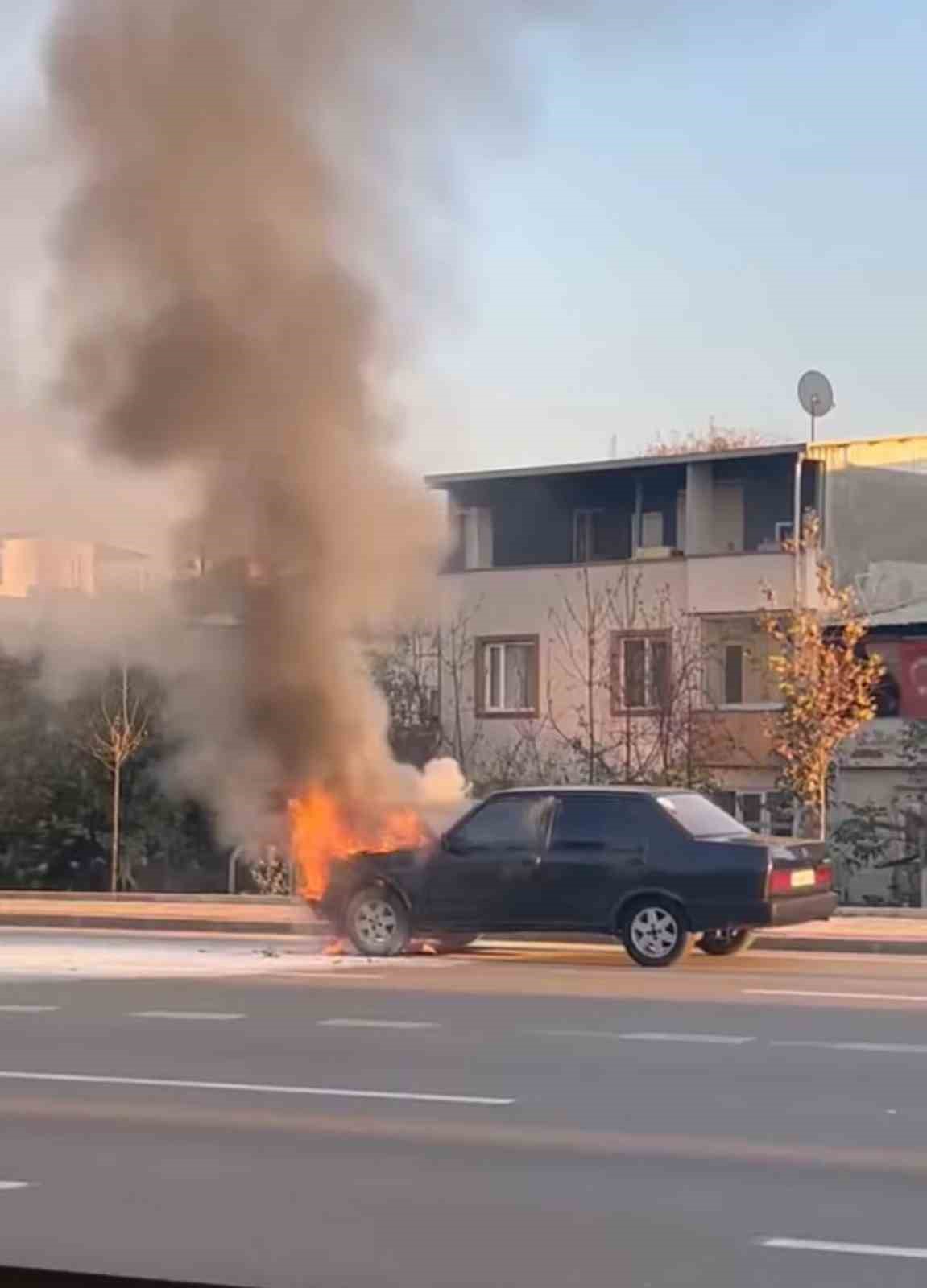 Seyir halindeki Tofaş alev topuna döndü
