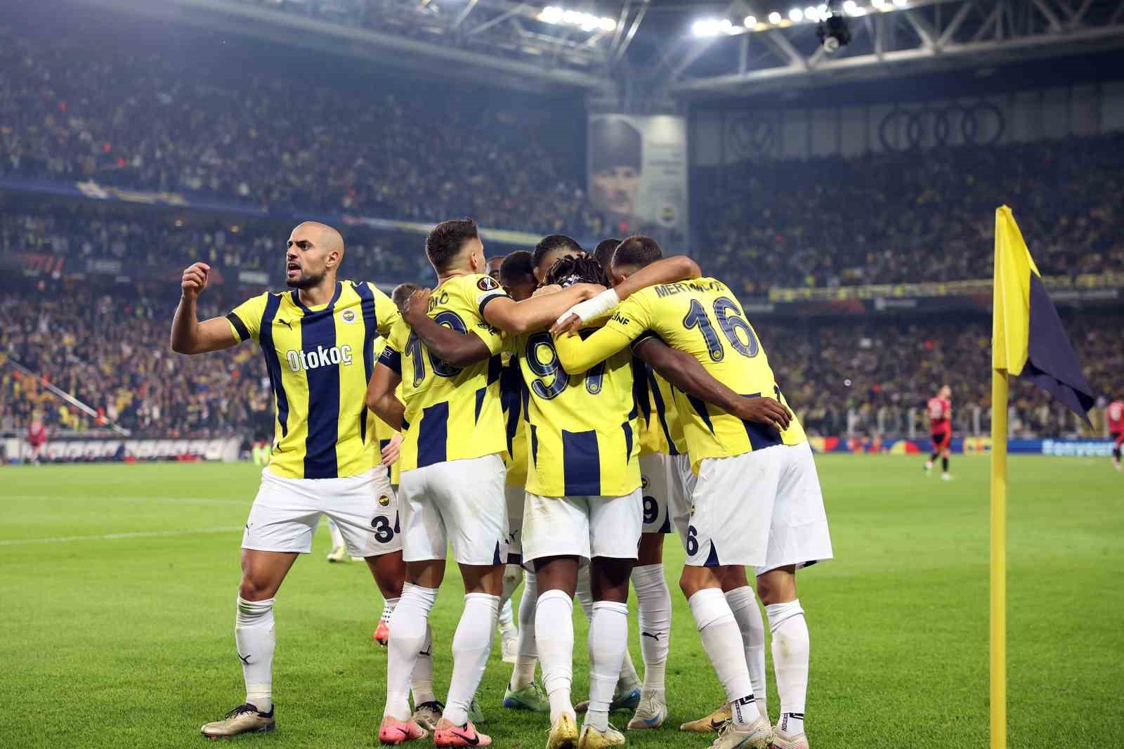 Fenerbahçe, Slavia Prag’a konuk olacak
