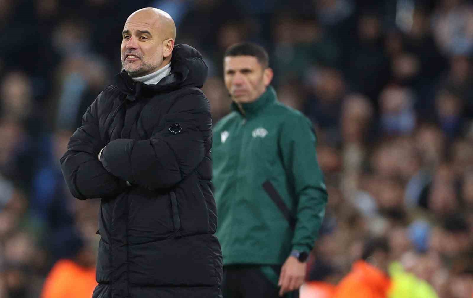 Guardiola, Feyenoord beraberliğine sinirlendi, kendine zarar verdi
